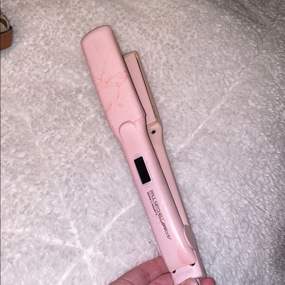 Paul Mitchell pink marble flat iron